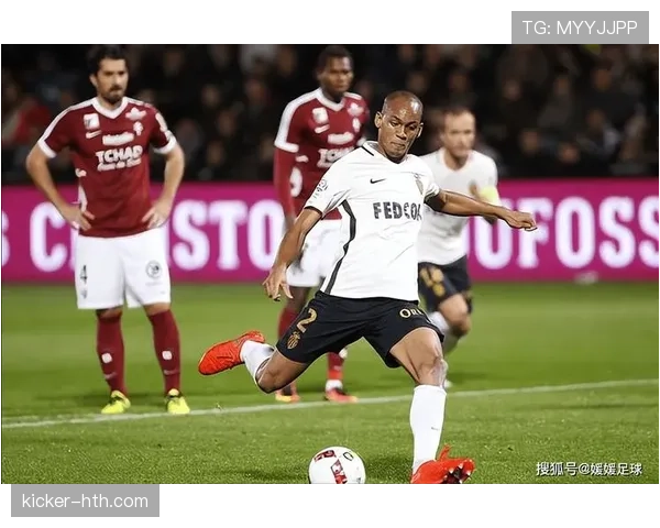 乔丹·亨德森近期状态回暖,中场表现稳健值得关注 乔丹·亨德森近期状态回暖,中场表现稳健值得关注