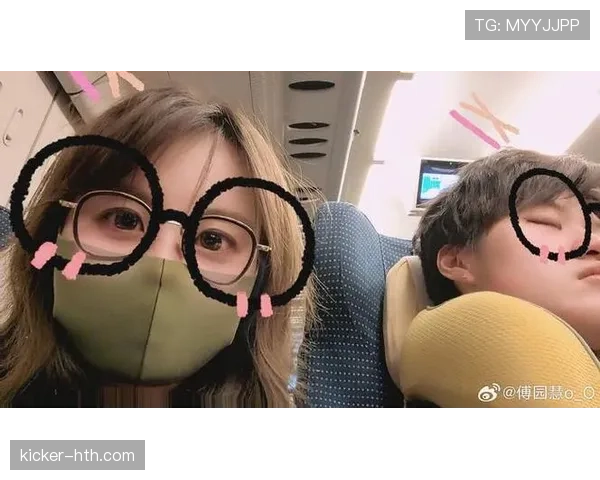 傅园慧训练完直接打车回家，师傅问她为啥不坐豪车，她笑说泳裤还没干透呢